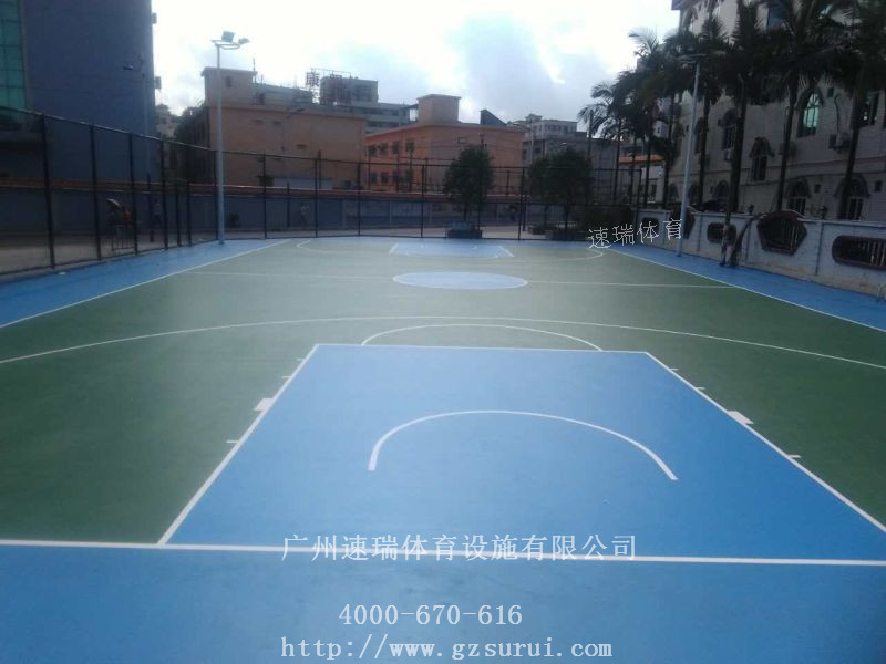 怎樣才能鋪設(shè)一個(gè)專(zhuān)業(yè)標(biāo)準(zhǔn)的硅PU球場(chǎng)“速瑞體育”